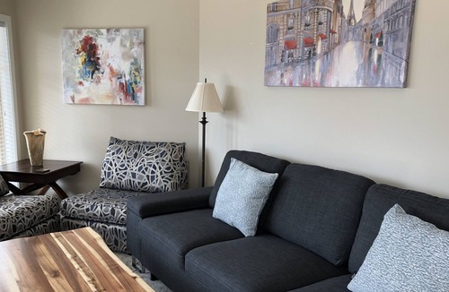 Central Okanagan Condo | Your Okanagan Vacation Destination! Pools, Hot Tub, fun in the Sun!