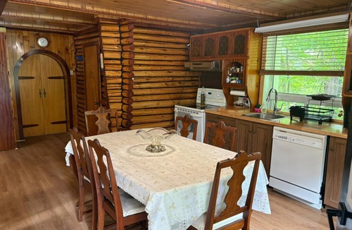 Rawdon Ski Chalet | Your Party House! Soundproof music room.Near parks & beach. Your perfect getaway