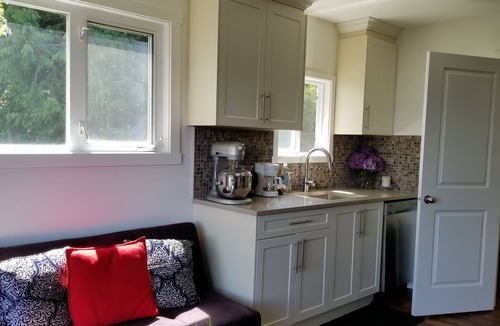 Gibsons House | Your private getaway!