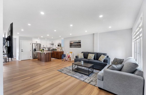Haysboro House | Your stay in Comfortable 2BR|2Bth in Haysboro