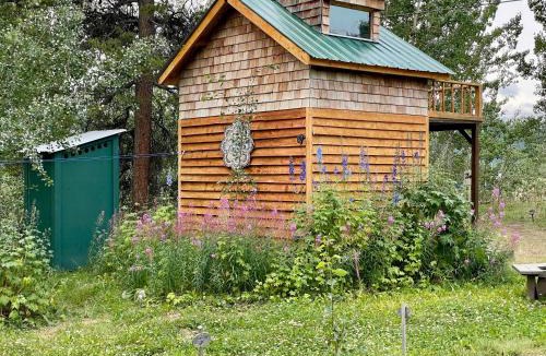 Whitehorse Bed & Breakfast | Yukon River Farm