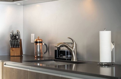 Victoria Park Apartment | YYC Tallest Residential Tower - Parking, AC