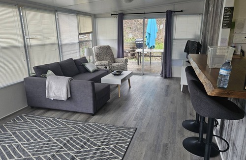 Sherkston Cottage | Zen paradise in Sherkston Shores!