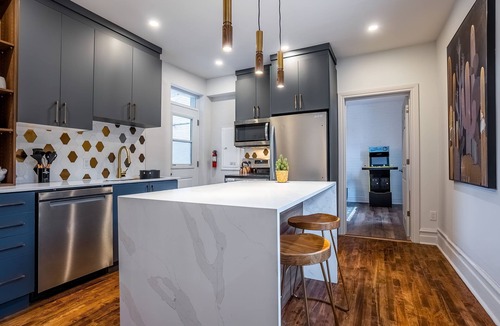 Maisonneuve Apartment | Zena Habitat | Boho-Chic | Wifi | Parking | AC Desk