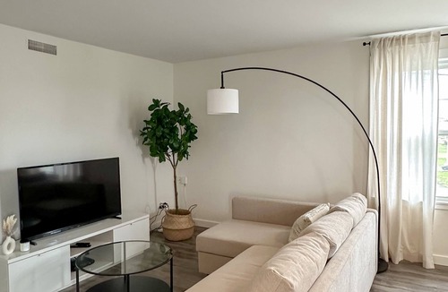 Caraquet Condo | Zenora condo near the sea