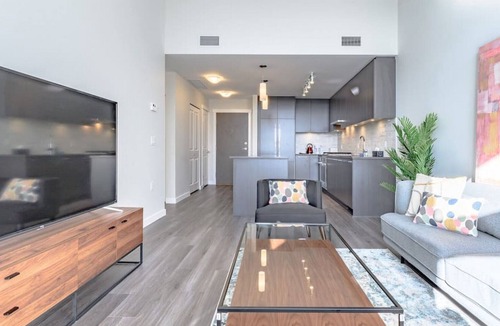 Richmond City Centre Apartment | Zodiac Palace Richmond 2BD+2BATH penthouse high ceiling #4