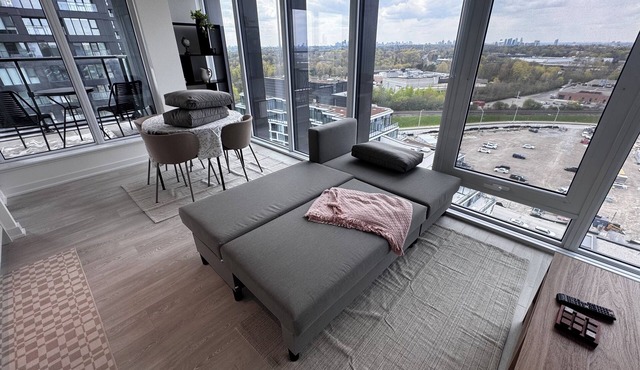2bedroom,2 bathroom apartment in the heart of Toronto
