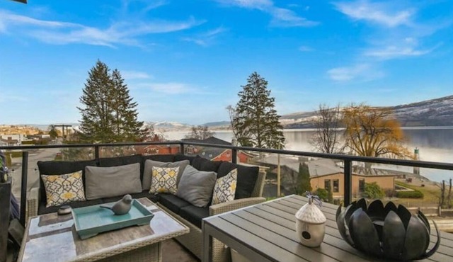 3 Bdrm Wine Country Luxury Waterfront Condo