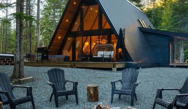A-Frame Escape in the Woods Hot Tub Family Friendly