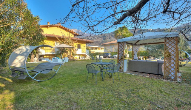 Agritur Laura - L'angolo dei Fiori 4, Torbole sul Garda, Italy