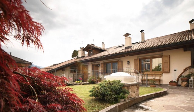 AL SOLADIF - Attic room with a view. Magic in a mansion in the heart of Cavalese.