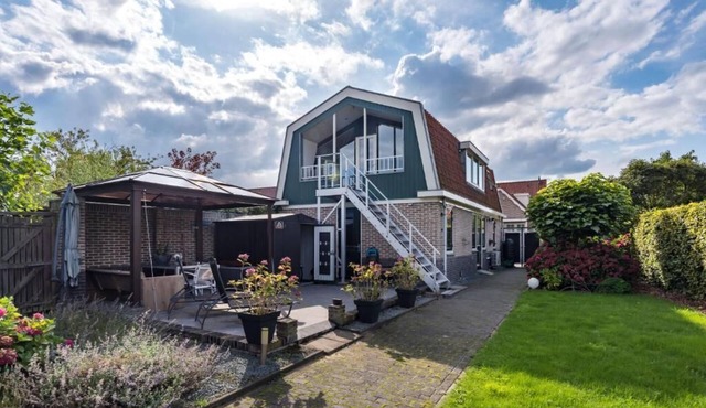 Amsterdam Country Side with air conditioning free parking and great view