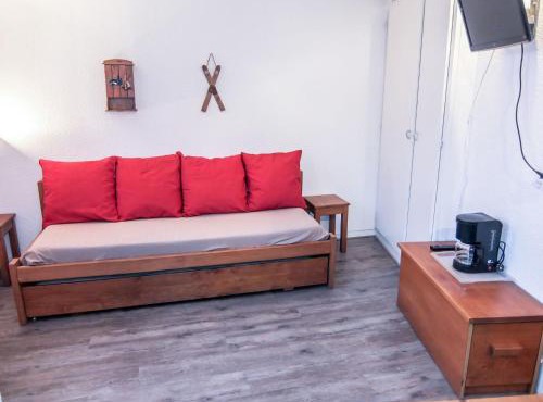Apartment Armoise 51 by Interhome