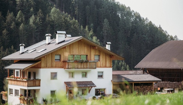Apartment 'Bawiglbach Grosskarneid' with Mountain View, Shared Terrace and Wi-Fi