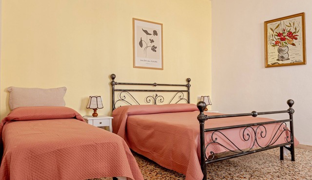 Apartment 'Gate Centro' with Private Terrace, Wi-Fi and Air Conditioning