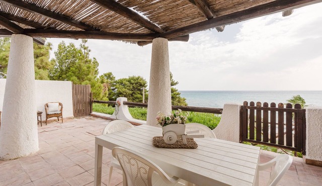 Apartment 'Lumia Sole' with Sea View, Wi-Fi and Air Conditioning