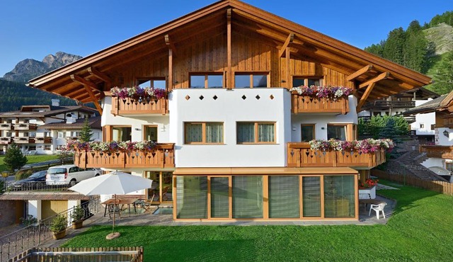 Apartments Burvel