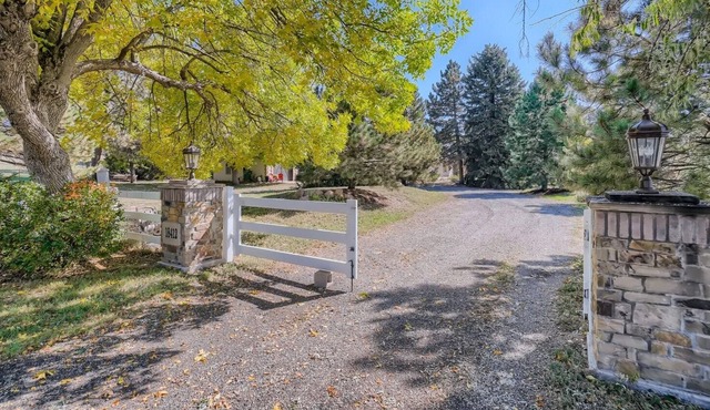 Awesome Ranch Style House on 2 acres