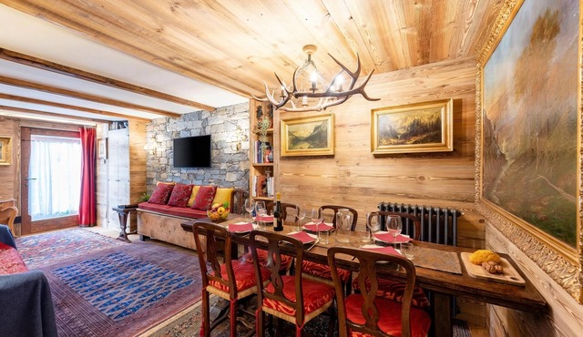 Beautiful Apartment In Courmayeur, Courmayeur, Italy