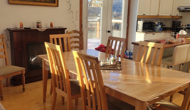 Yasmine cottage for rent in Sainte-Marguerite-du-Lac-Masson