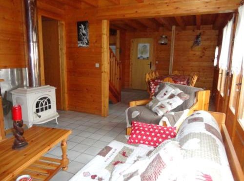 Chalet 3 Chambres 8 Pers, 800m Pistes, Parking Couvert, Poêle à Bois, Quartier Calme - FR-1-572-224