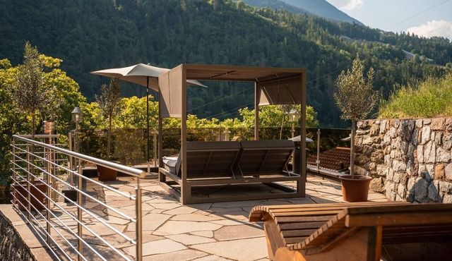 Chalet Rose with Two Split-Level Terraces and Maximum Privacy