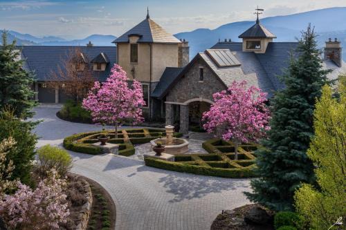 Chateau Okanagan