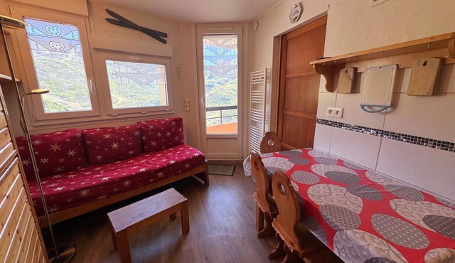 Comfortable 4-person apartment in Les Menuires, pets allowed