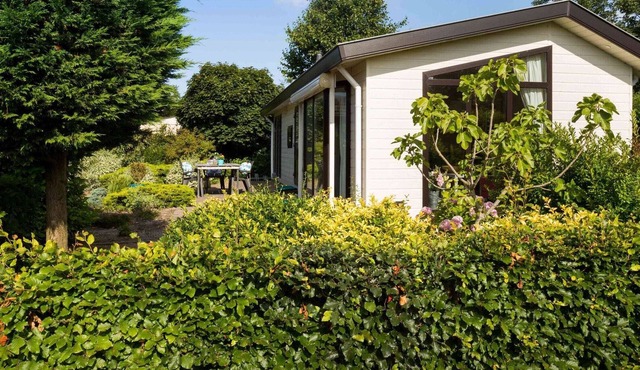 Comfortable chalet with dishwasher, sea at 3.5 km, in Egmond