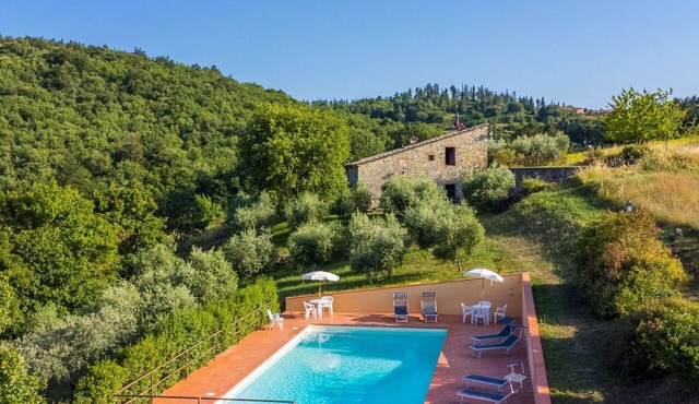 Cosy apartment in villa for 4 people with A/C, WIFI, pool, TV, patio and panoramic view