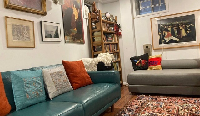 Cozy home in downtown Toronto, perfect for a sabbatical stay