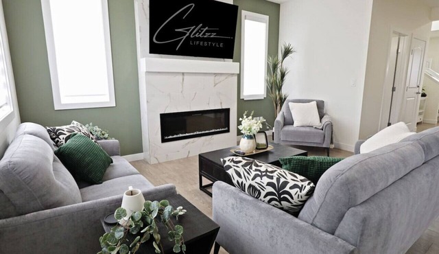 Elegant Retreat | 4 King Beds | Near Henday & WEM