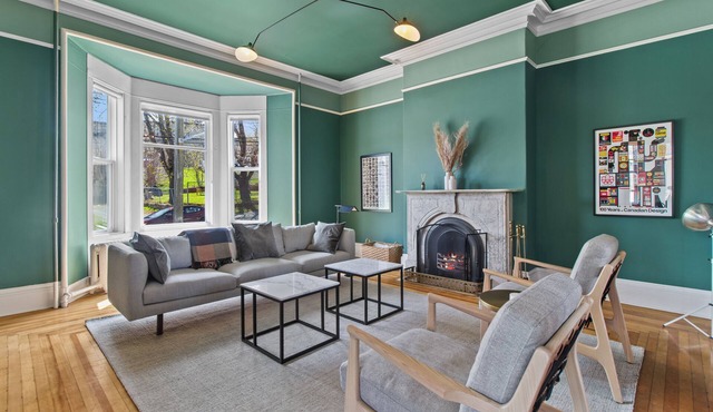 Emerald Victorian Patio 4+1 Bd Parking