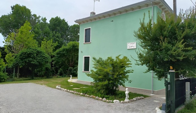 Entire Villa with 6 Beds