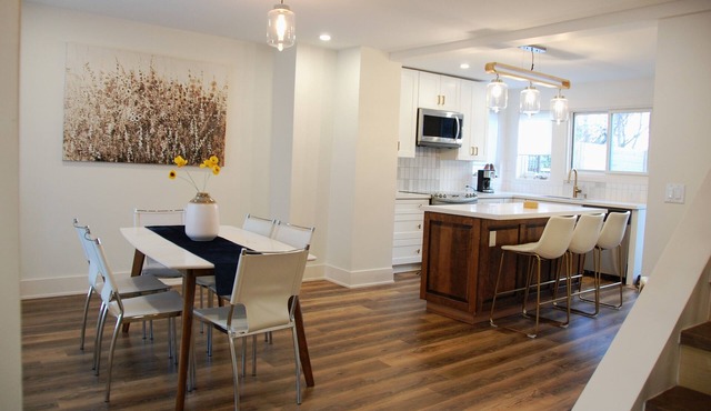 Escape the City - Serenity awaits in historic Fort Erie. Minutes from Niagara