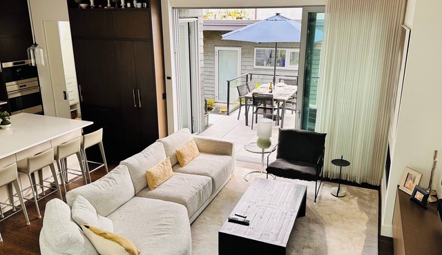 MAJOR INTERNATIONAL SPORTING EVENT 2026 ready | Walk to BC Place | Spacious 5BR+ 3.5BA | Sleeps 11 | AC + PRKG