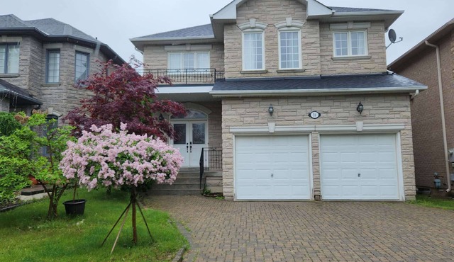 Harmony House: 7-BR Multi family & Group Oasis with Dual Living