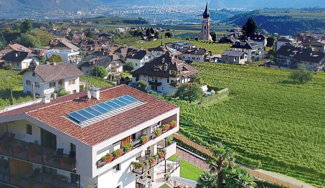 Highlight Apartments: Ap. Harmony with garden access, loggia and Mobil Card incl.