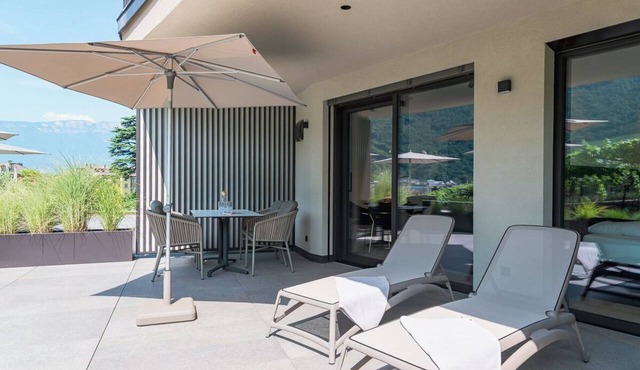 Holiday Apartment ‘Erbacher – Gabi’s Suite’ with Mountain View, Sauna and Pool