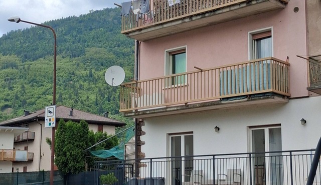 Holiday Home 'Rosa' with Mountain View, Shared Garden and Balcony