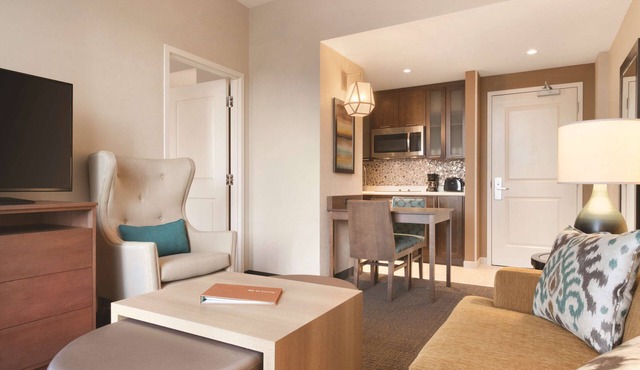 Homewood Suites by Hilton Calgary Downtown