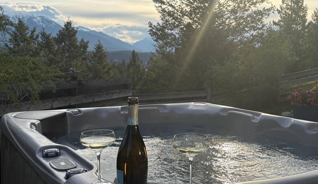 Invermere Getaway with Stunning Views and Hot Tub!