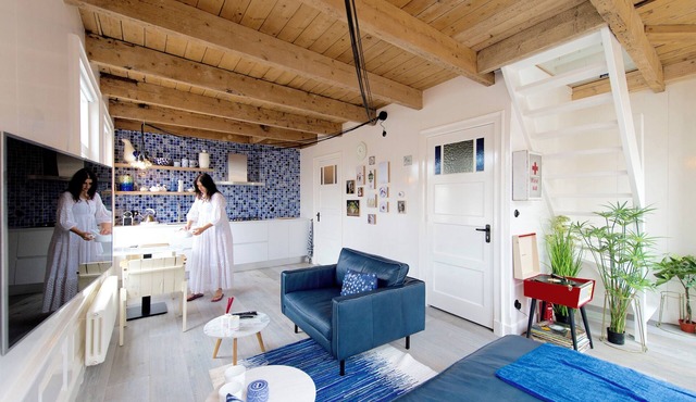 Jordaan Penthouse Royalblue in prime location
