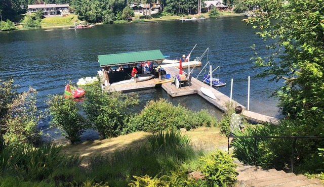 Lakefront Family Retreat on Shawnigan Lake