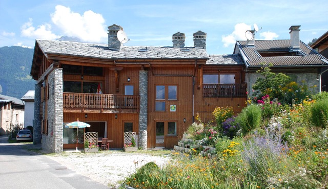 Les Gentianes Chalet Darentasia, 5 minutes from the slopes with the funicular