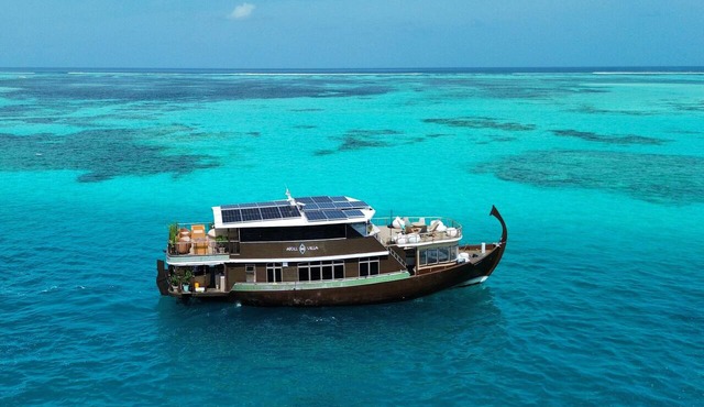 Malé Marvel: Sun-Kissed Sailing Experience in the Maldivian Atoll