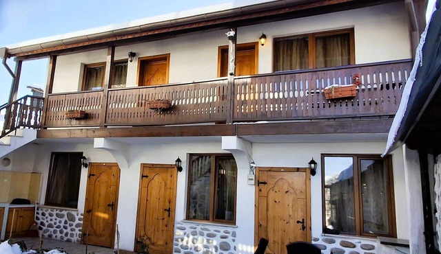 Marvelous 8-bedroom catered ski chalet in Bansko with Total Chalets