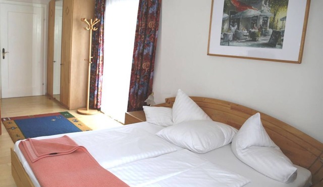 Mehrbettzimmer, Dusche, WC, Süd - Strandhotel Pichler