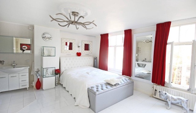 Most exclusive penthouse at canals in City Centre