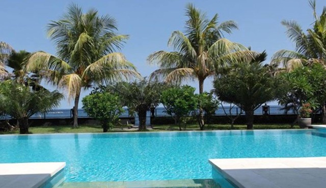 North Bali Beachfront Villa. 10 guests.